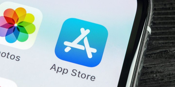 早报 | 苹果推送 iOS 14.0.1 / 亚马逊推出云游戏平台 / 全国第一条 5G 步行街开街