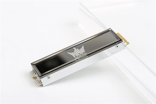 影驰发布全新HOF EXTREME PCIe 4.0 SSD：7GB/s读取、TLC闪存
