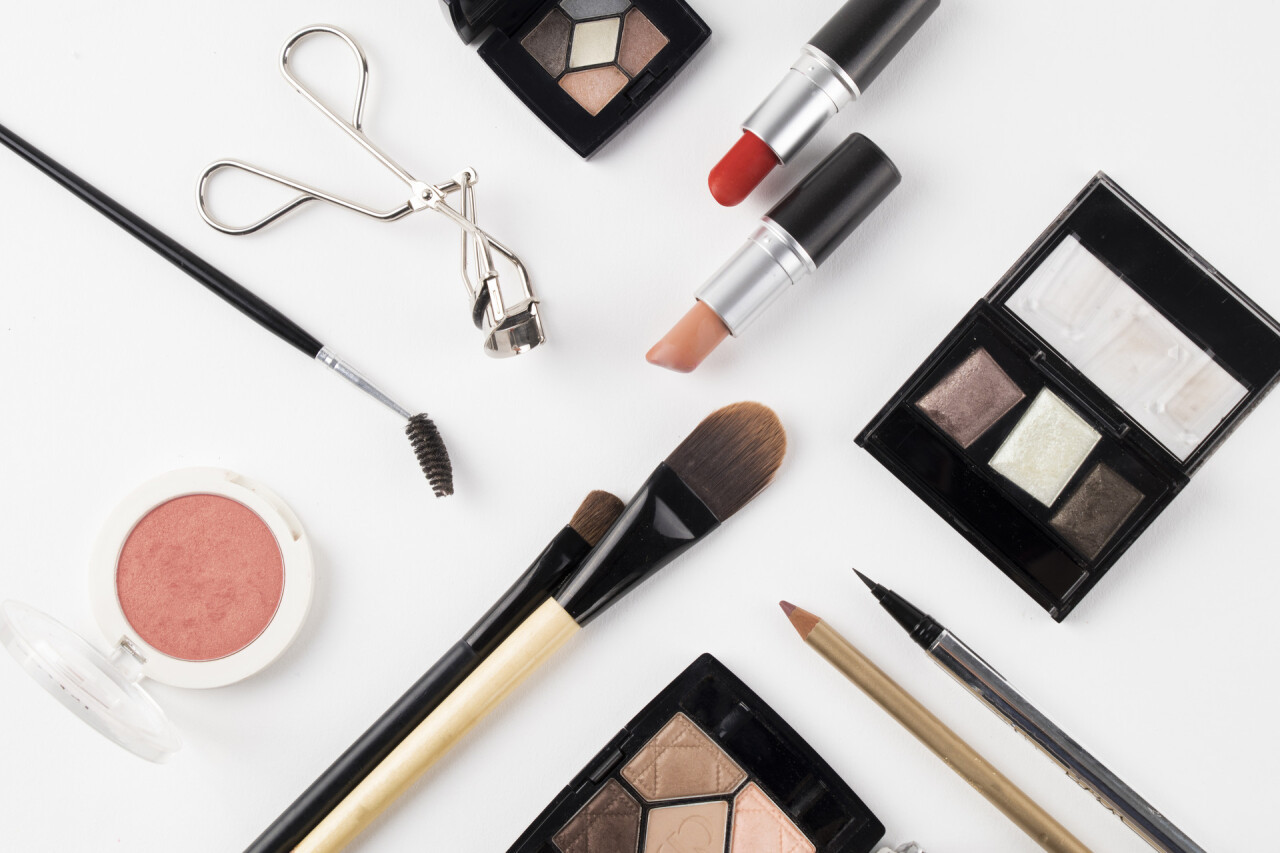 2021年第一个爆火的美妆品牌，到底有什么诀窍？