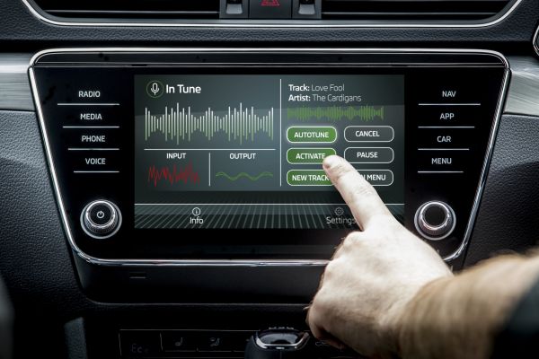 斯柯达推出全新车辆自动调音功能 唱歌不跑调