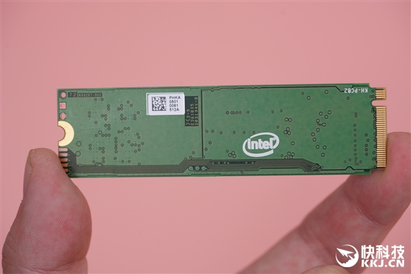 144层QLC加持！Intel 670p SSD图赏