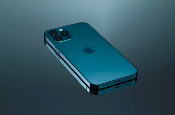 外媒：iPhone 13可能会比iPhone 12还要厚 电池更大