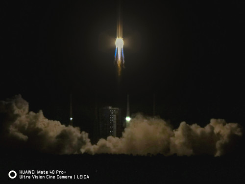 超长焦夜拍定格辉煌 华为Mate40系列清晰见证天舟二号成功发射