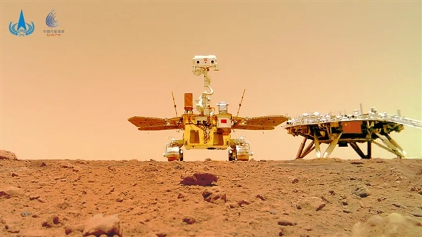 天问一号着陆火星首批科学影像图：围观火星上的“中国印迹”