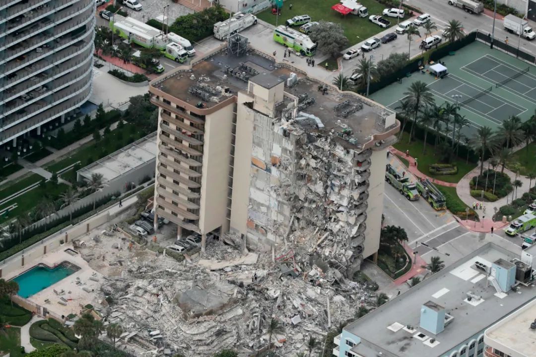 至少99人失联！美国一住宅楼局部坍塌，当地迅速进入紧急状态…拜登就事故发表声明