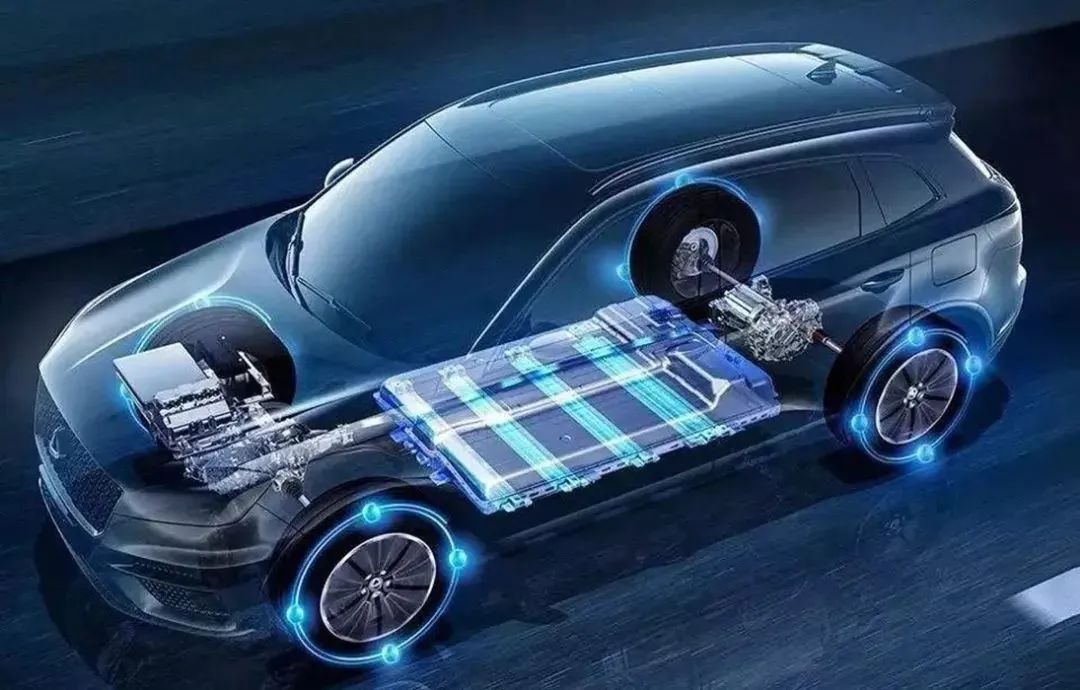 电动造车“倒春寒”：芯片电池紧缺，车企减产停产