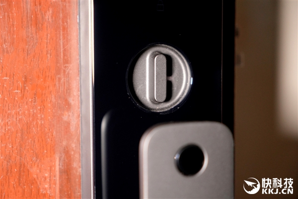小米全自动智能门锁Pro图赏：门锁、门铃、摄像头三合一