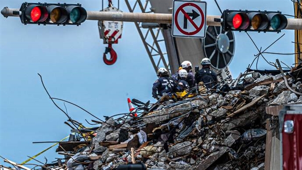 美国大楼倒塌事故死亡数升至64人：搜救已停止、失踪者生存几率为零