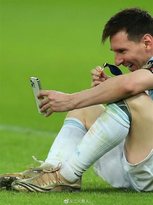 阿根廷夺冠！梅西用iPhone 12 Pro Max记录这历史性一刻
