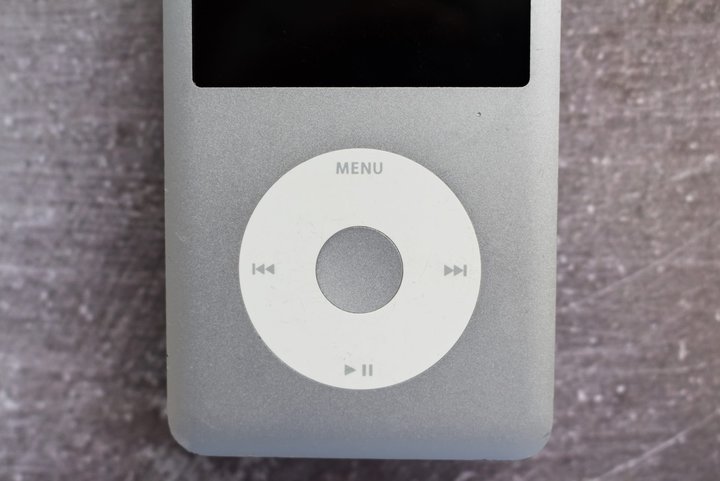 iPhone 4、iPod Classic 居然「复活」了？