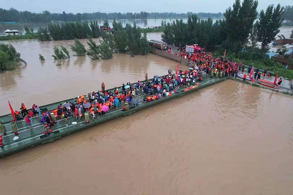 洪灾中的“救援神器”！无人机、救生机器人、动力舟桥··· 