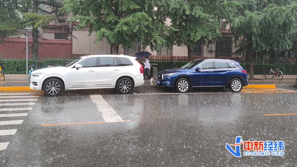 北京早高峰遇降雨，这些路段、航班、列车受影响