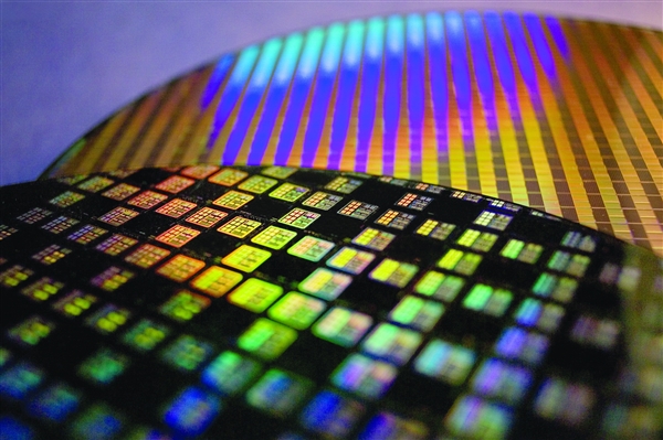 史上第一次 Intel将为高通代工芯片：直奔2大革命性工艺