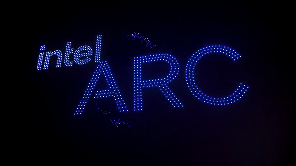 Intel 1000架无人机庆祝DG2 Arc游戏显卡：只需双风扇