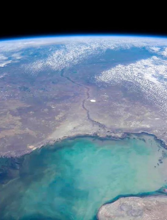 官方发布！中国航天员摄影作品“壮美地球”专辑