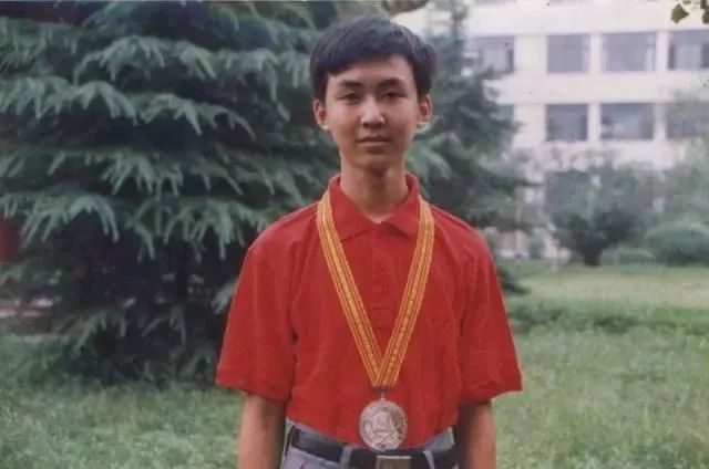 天才少年王小川，18年青春“喂了狗”