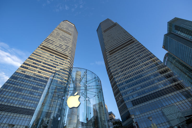 消息称苹果新机iPhone 13在巴西面临处罚，因其未附带免费充电插头