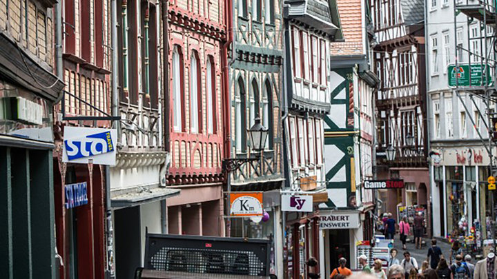 孕育格林童话的德国「盲人之都」，展现了未来智慧城市的缩影