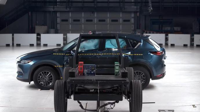 仅马自达CX-5获“优”，19款SUV全军覆没！IIHS发布更严格的侧面碰撞测试标准