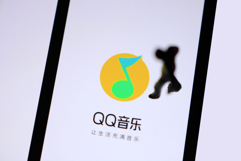 QQ音乐探索变现模式，试水播放页无声背景广告