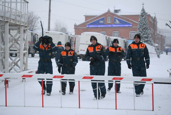 外媒：俄罗斯一煤矿发生粉尘燃烧事故 已致10人死亡