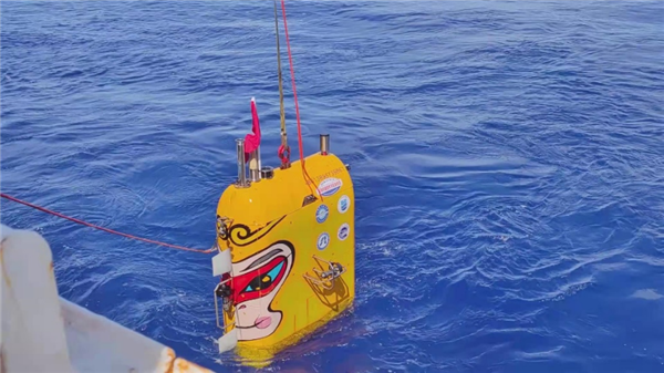 下潜超万米！哈工程“悟空号”AUV再创世界深潜新纪录