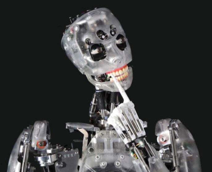 困惑、惊讶、微笑样样逼真，为什么这个「最有人味」的机器人令人害怕？