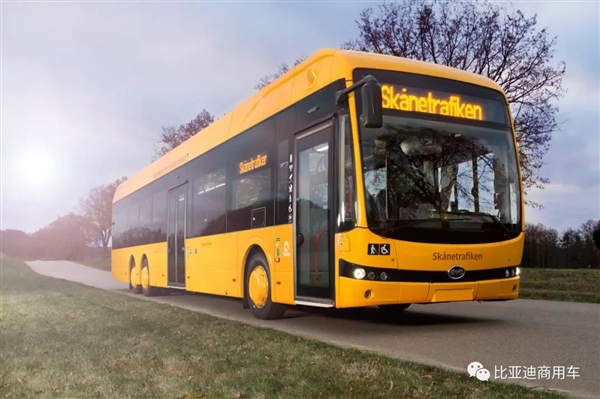 400公里续航！比亚迪45台纯电动大巴交付瑞典首家巴士公司