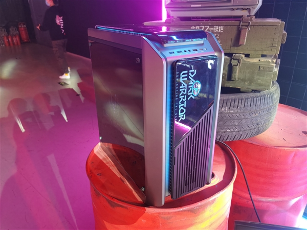 雷神发布黑武士4+水冷台式机：顶配i9-12900K＋RTX3090 32999元