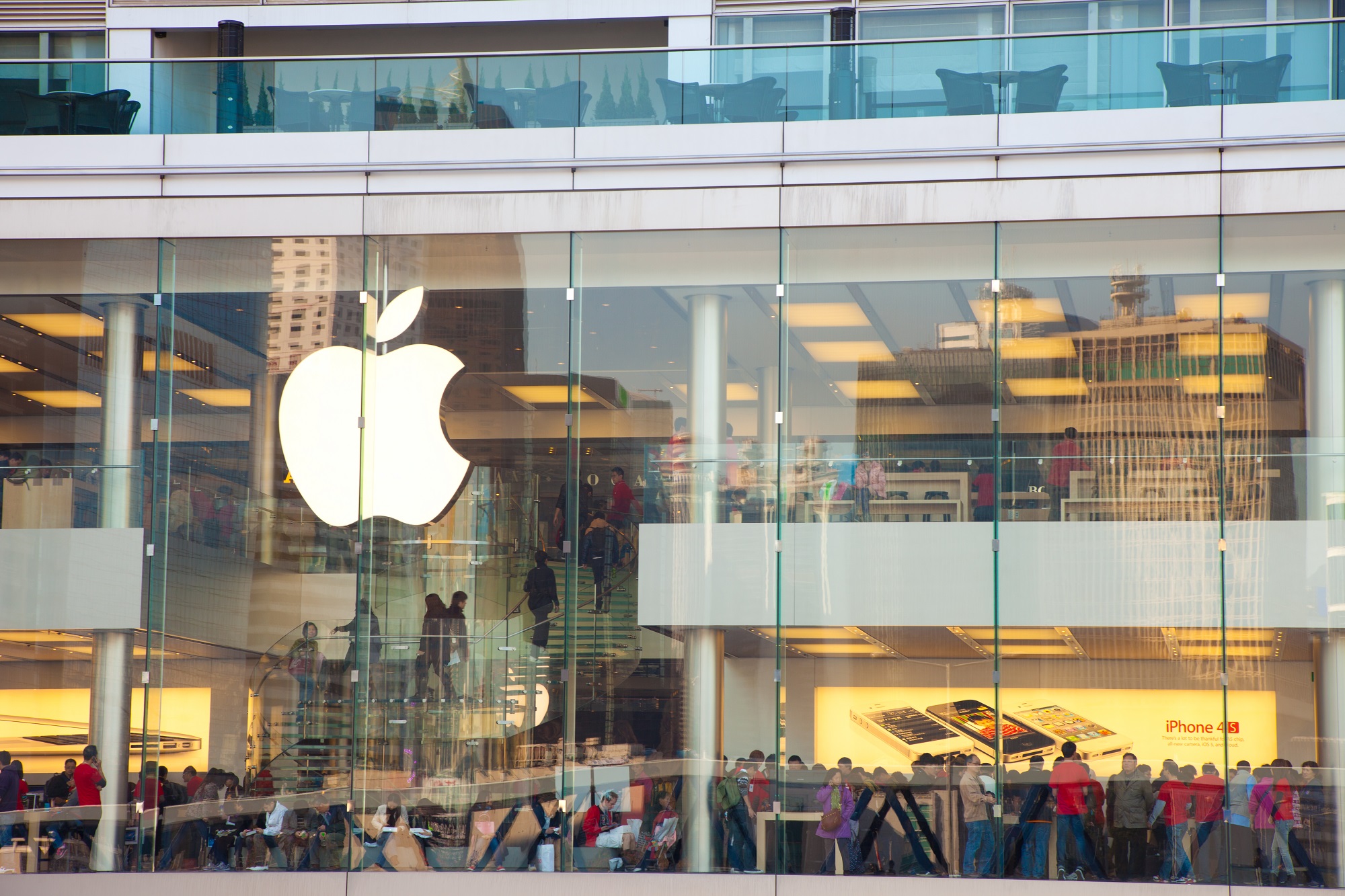 每天卖出44万台iPhone13，苹果单季营收破纪录，大中华区收入大增21%