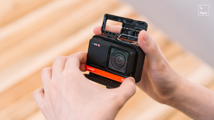 Insta360 ONE RS 轻体验：相机优化升级，还加了一个能拍 6K 的新镜头
