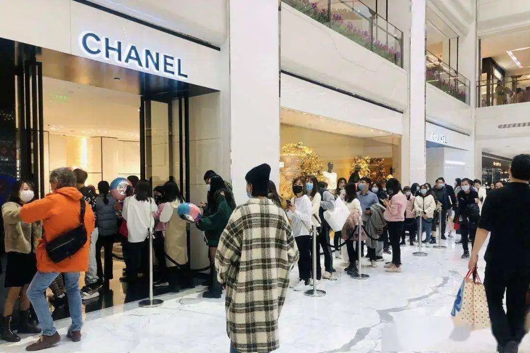 中国人拯救奢侈品市场