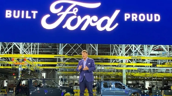 福特CEO放狠话：誓要超越特斯拉！2026年每年生产200万辆电动汽车
