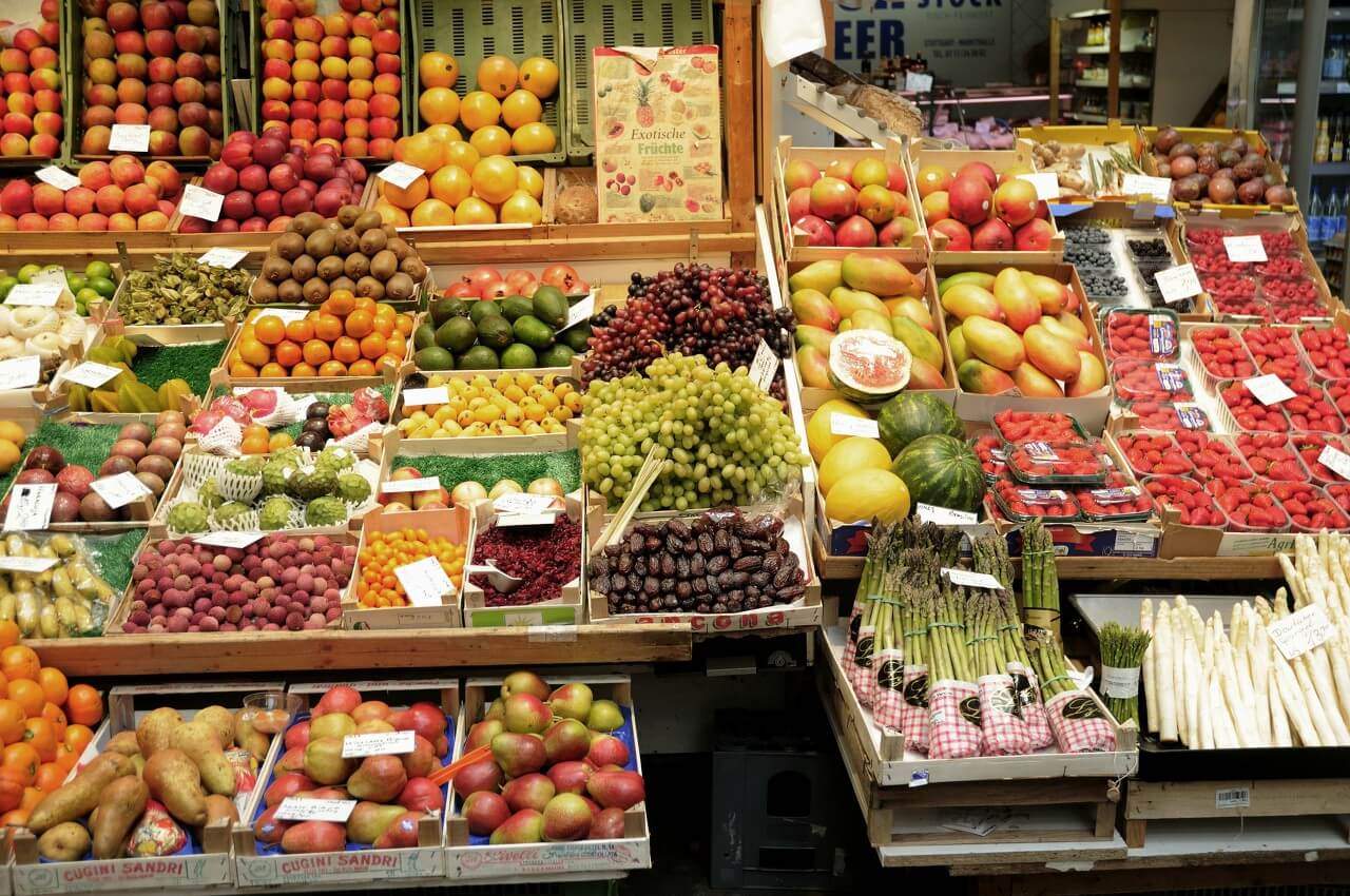 高端水果连锁店的“敌人”是菜市场？
