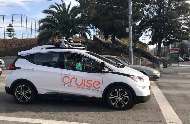 通用旗下Cruise获准在旧金山提供无人驾驶付费打车服务
