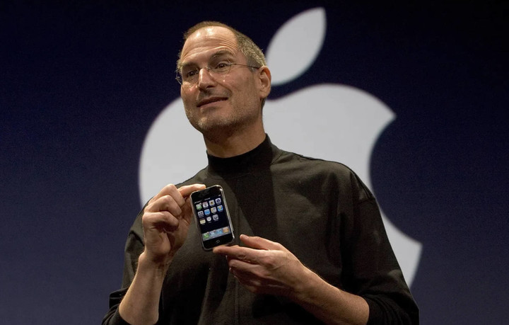 15 年前的今天，没人相信 iPhone 能成功