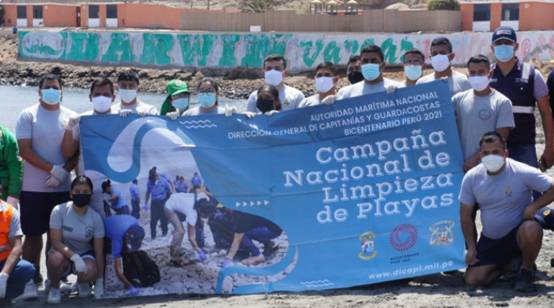 中融新大参与秘鲁马尔科纳海滩清洁活动