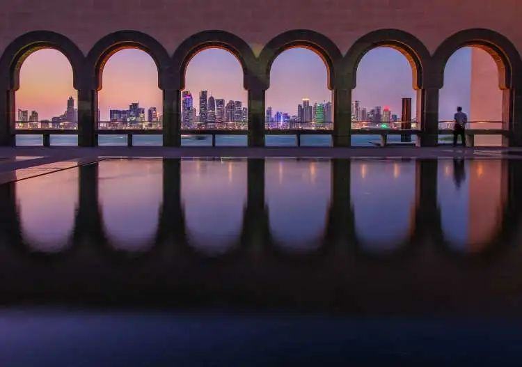 卡塔尔：“奇迹之城”是如何建造的？｜ 深度
