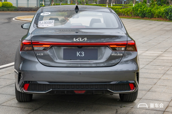 新款起亚 K3 试驾体验：追求「质价比」，韩系车依旧不想放弃
