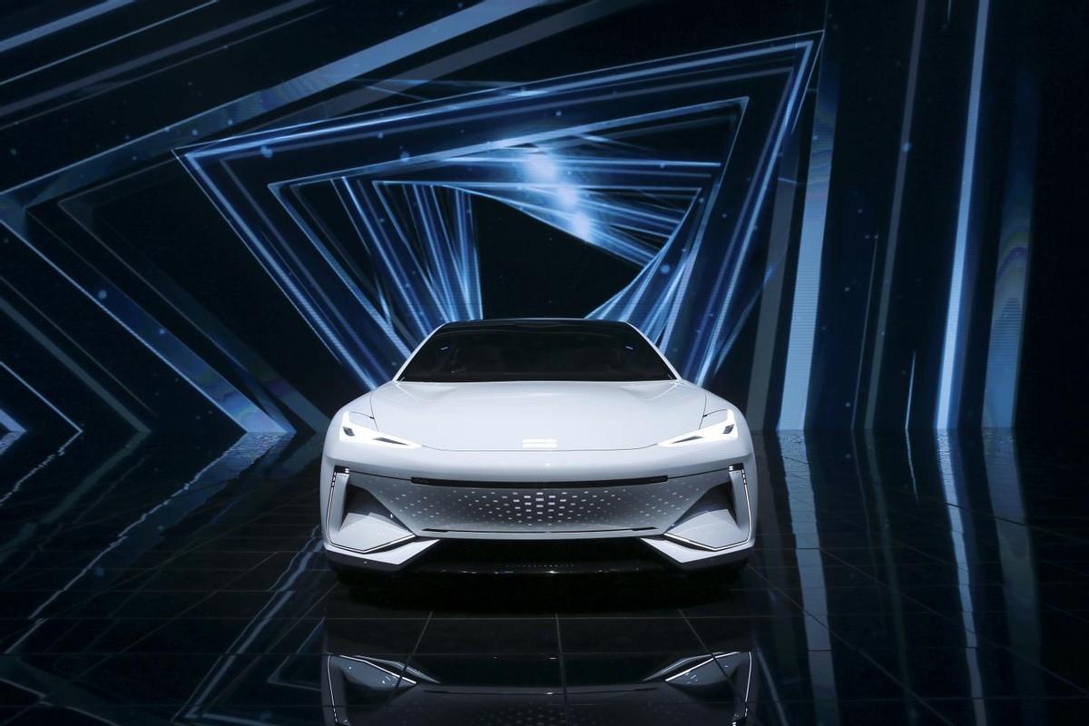 吉利银河发布：首款新车L7二季度交付，剑指20万级智能电混首选