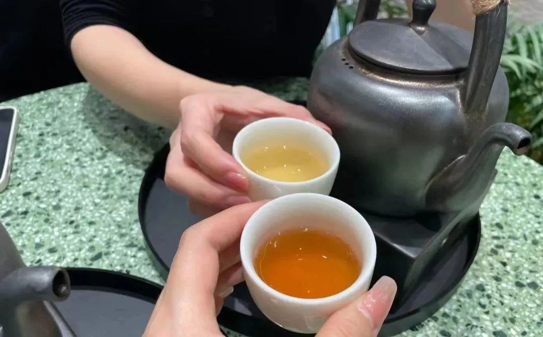 “新中式茶馆”开抢星巴克的生意