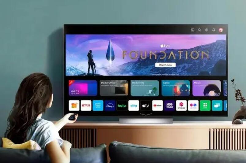 LG三大系列OLED电视新品定价曝光：42寸接近万元，83寸4.5万
