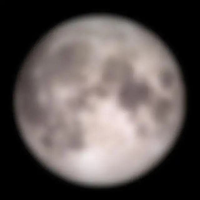 网友实验证明三星手机在拍摄月亮方面存在“造假”情况
