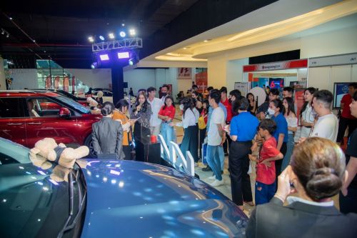 指南针找房联合柬单网成功举办首届“柬埔寨华人房产·汽车·生活展”