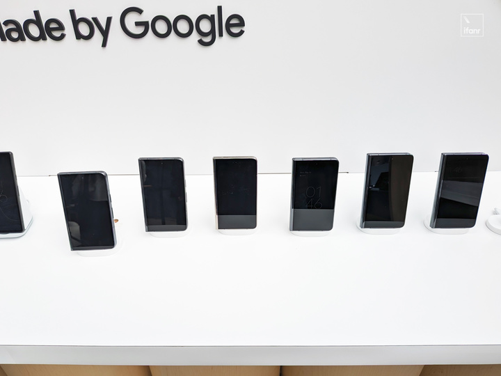 Google 刚刚发布手机、平板全家桶！我们现场体验后有点失望