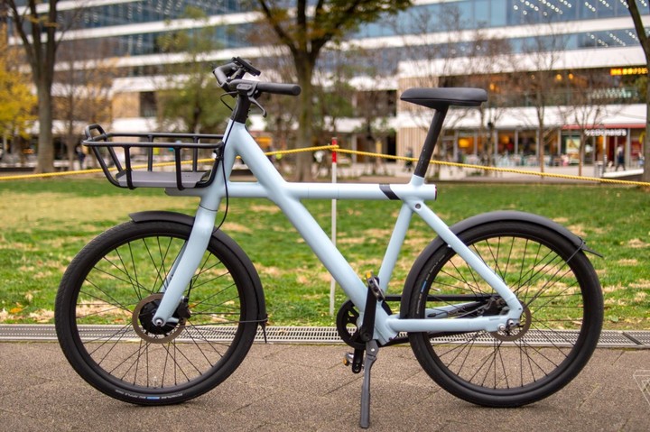 领先新势力一个版本：这家中国制造商把 ChatGPT 集成到了自行车上
