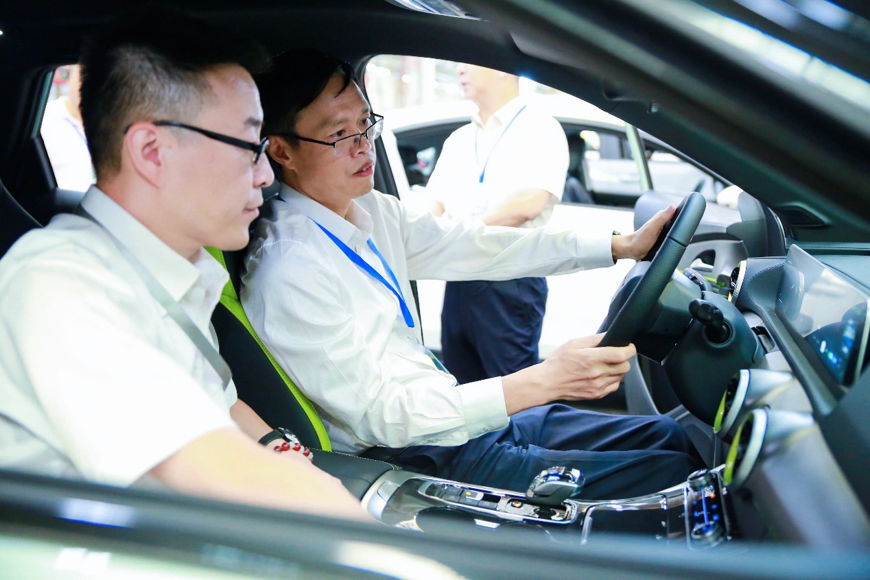 2023年“绿色·领跑”标准化交流会对话汽车行业年度会议——走进东风柳汽成功举办