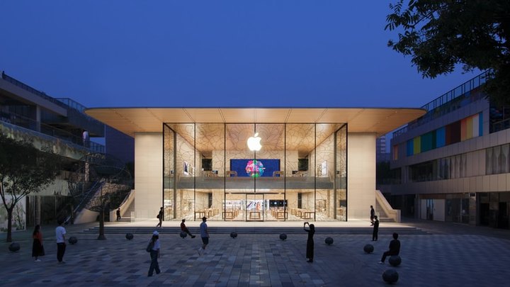 苹果在中国发布了最大产品，处处都有 iPhone 的影子