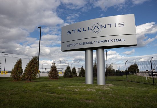 因加州排放法规的影响，Stellantis削减底特律工厂产量并裁员