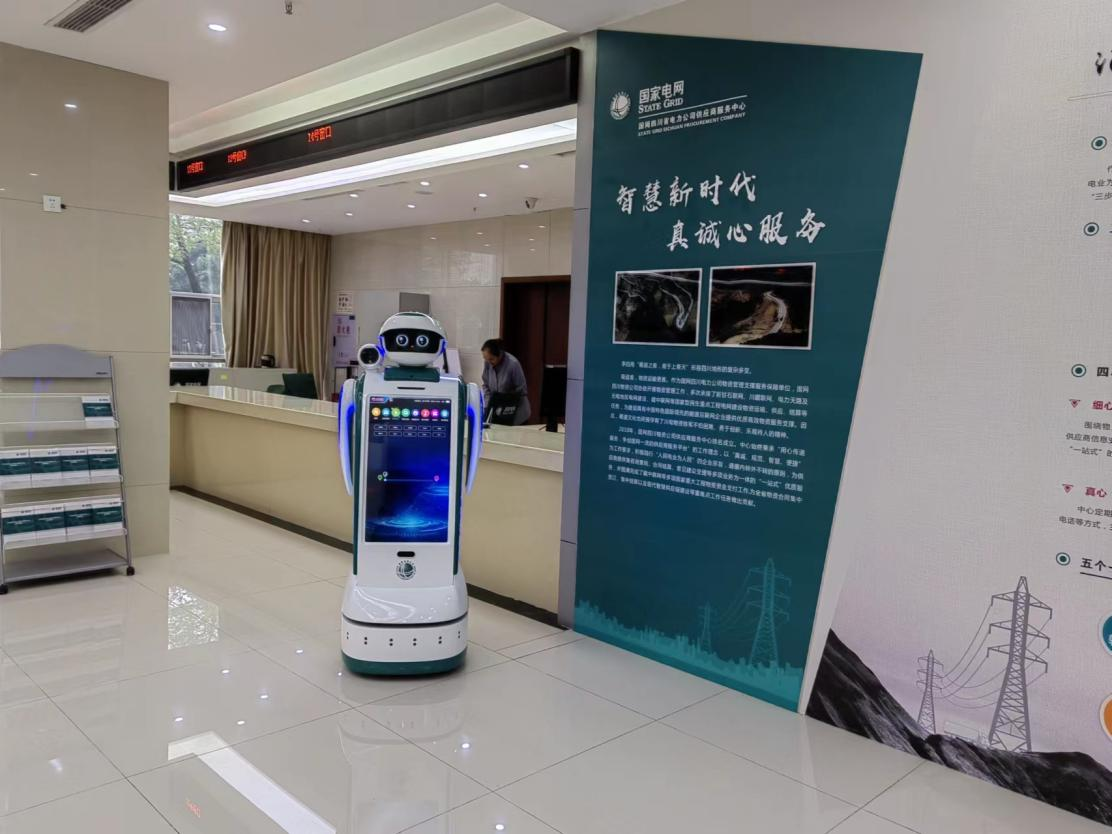 专访小笨智能杨鹏：探寻服务机器人，如何年销量过亿元
